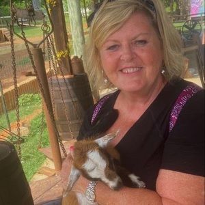 Meet your Posher, Erin